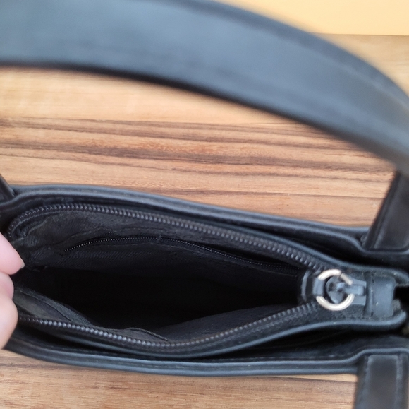 Nine West Black Shoulder Bag/Handbag with Detachable Strap - Picture 6 of 6